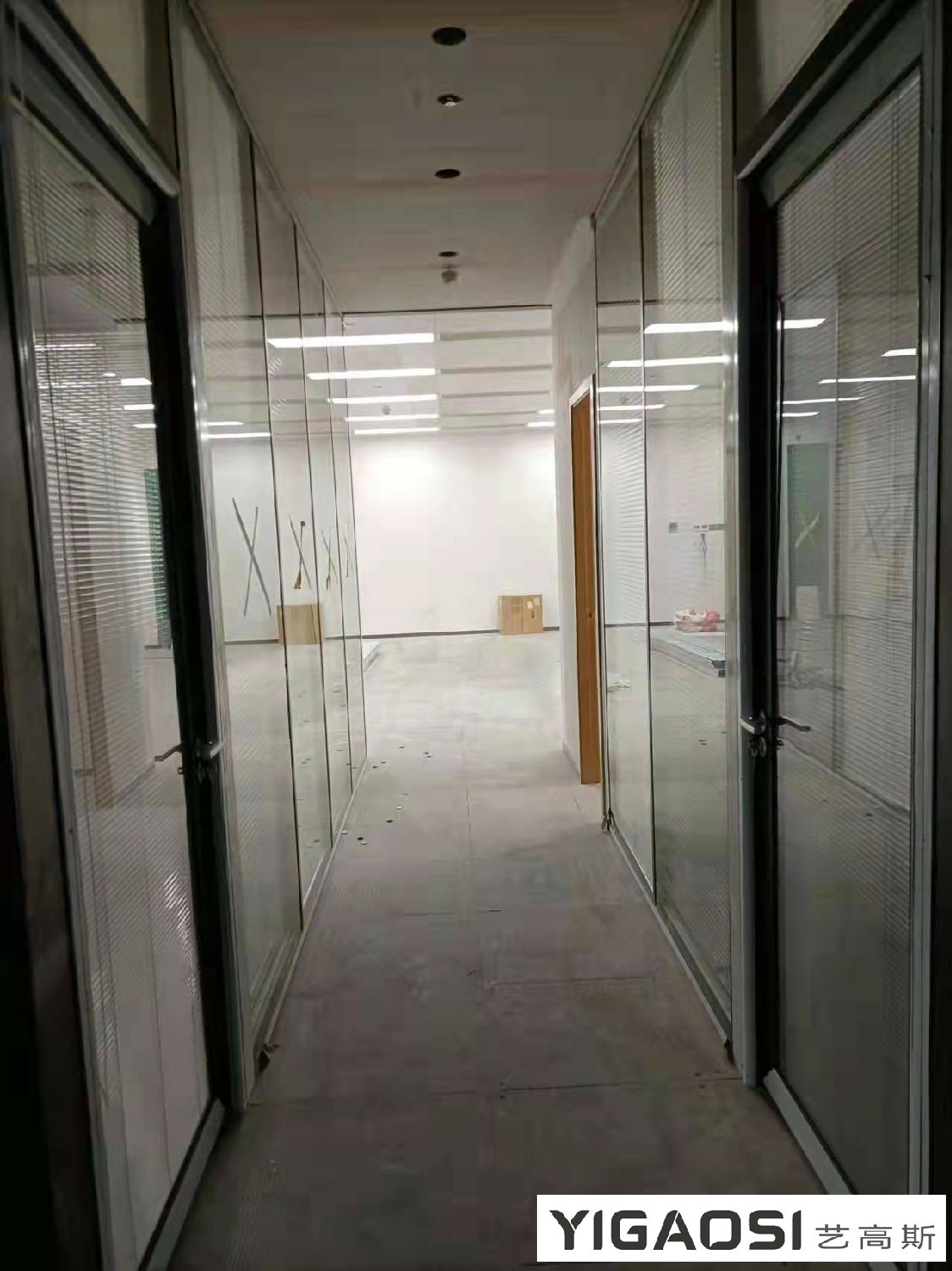 双玻璃百叶小蝌蚪视频在线观看